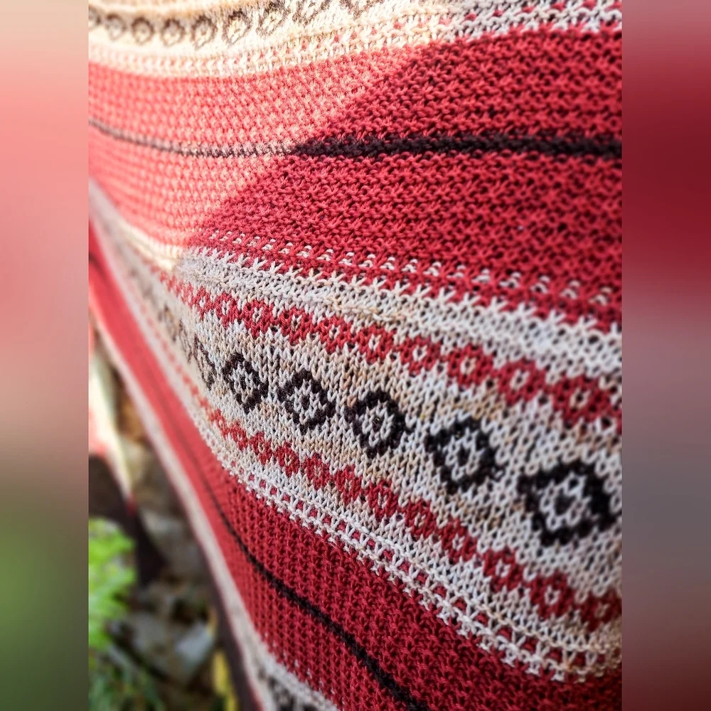 Hand Knitted Shawl One of a Kind Elegant Red Beige Coffee Brown Merino Wool - Picture 14 of 15